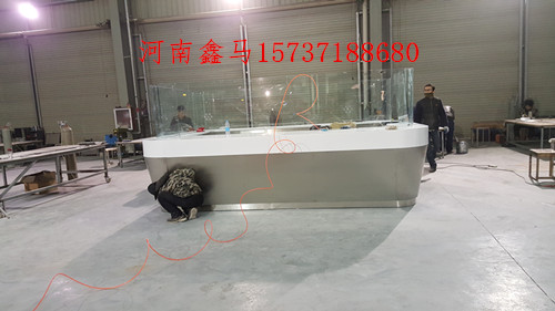 鄭州地鐵2號線不銹鋼服務(wù)亭加工現(xiàn)場.jpg 鄭州地鐵2號線不銹鋼服務(wù)亭加工現(xiàn)場.jpg