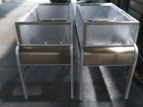 珠寶展柜鍍鈦車間