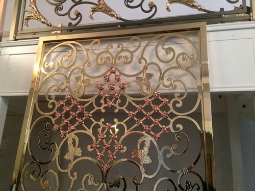 花藤鏤空不銹鋼屏風(fēng)
